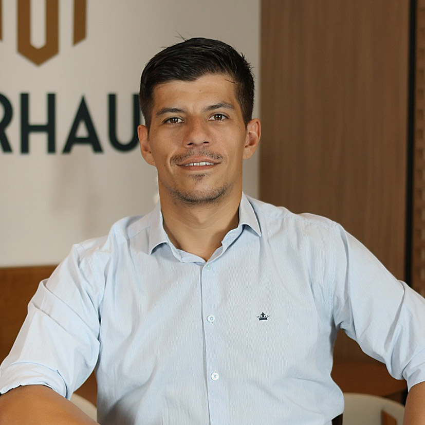 Gustavo Oliveira